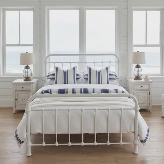 Heiressy's Original 20th c Americana Iron Beds