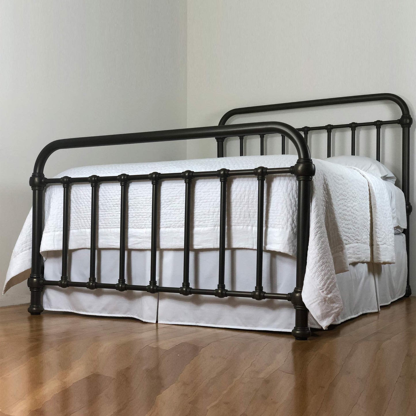 20th Century Americana Iron Bed in Dark Bronze by HEIRESSY - Wrought Iron Beds