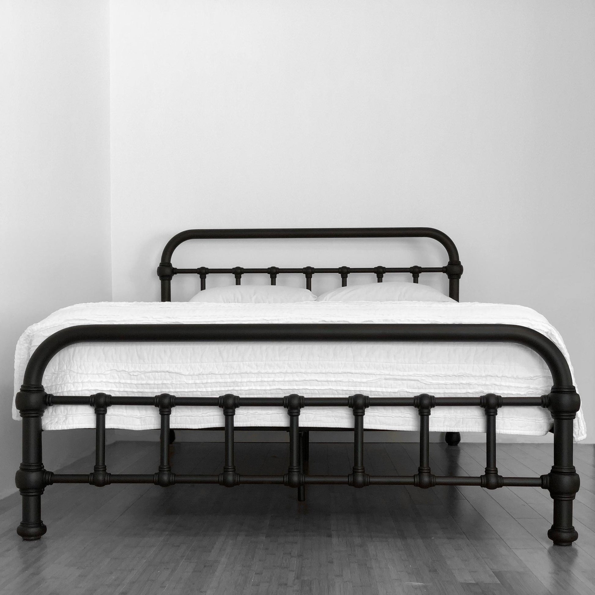 Heiressy's 20th c Americana Iron Platform Bed is a modern design update to the timeless classic original Heiressy bed featuring a super sturdy steel platform frame and solid wood slats.