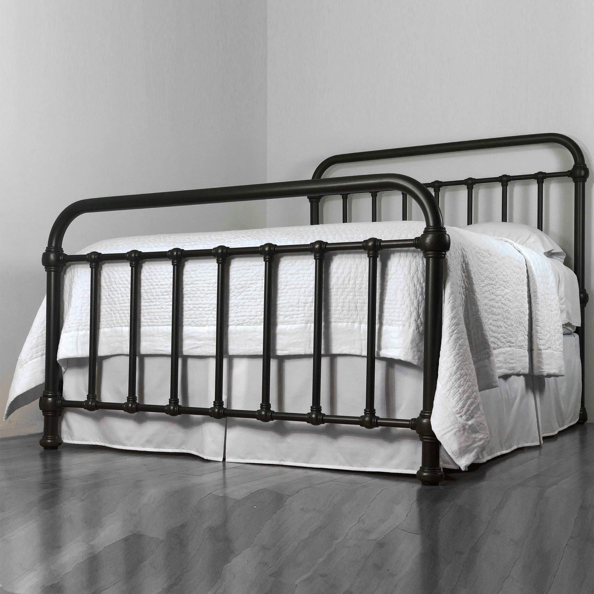 Heiressy's orignal 20th c Americana Iron bed is a timeless class with a traditional of high-end designer quality wrought iron beds.